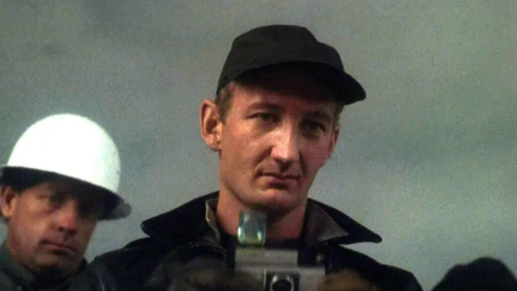 robert-englund-martwi-i-pogrzebani