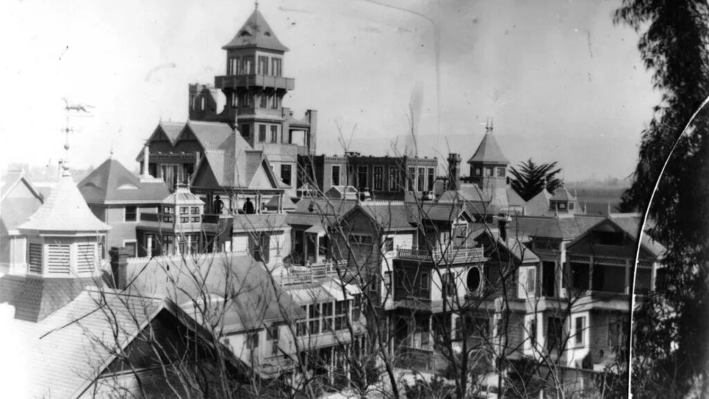 winchester-mystery-house